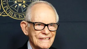 Alan Bergman, compozitorul care a scris pentru Frank Sinatra și Sting, a murit la 99 de ani