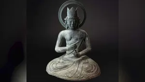 O statuie de bronz a lui Buddha, în valoare de 1,5 milioane de dolari, a fost furată de la o galerie din Los Angeles
