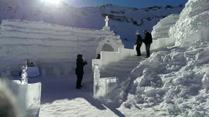 GALERIE FOTO Cum arată Biserica de gheaţă de la Bâlea Lac, unică în Europa de Sud-Est 