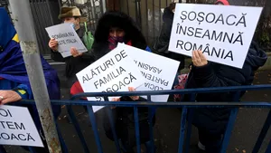Protest la Ambasada Italiei din Bucureşti, după scandalul dintre Diana Şoşoacă şi jurnalista Lucia Goracci