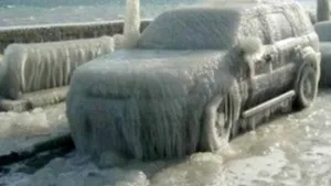 Cum să dezgheţi maşina eficient