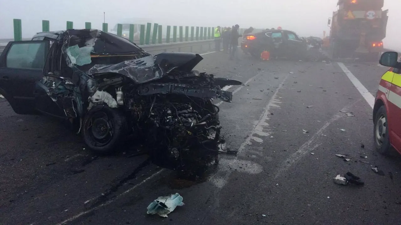 Trei răniţi într-un accident pe Autostrada Soarelui; traficul este deviat prin Lehliu