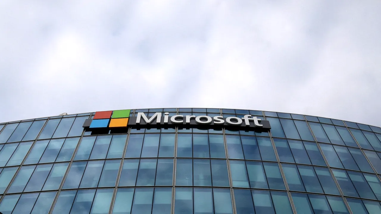 Angajaţii Microsoft din China nu mai au voie să folosească telefoane cu Android din motive de securitate. Compania le oferă iPhone-uri
