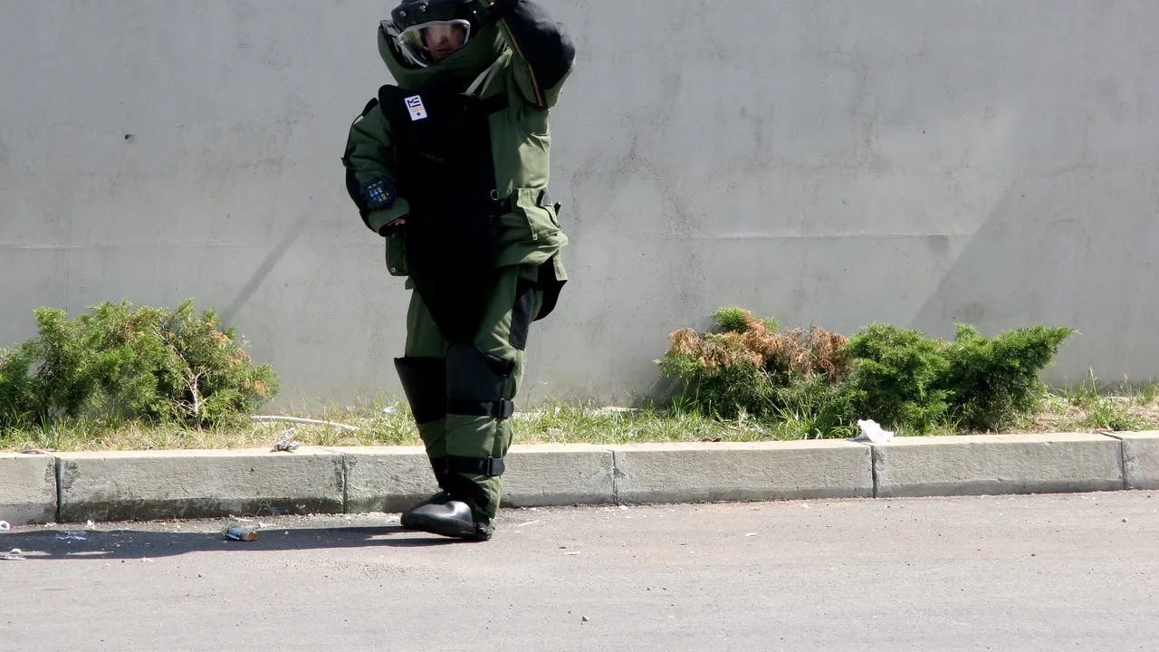 1-bomb-squad-rf 