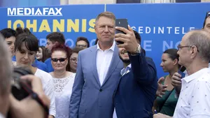 COMENTARIU Marius Oprea: Ratingul şi pensiile, preşedintele şi acadelele