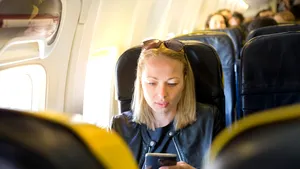 Când vom putea vorbi la telefon în timpul zborului cu avionul 