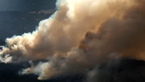 Incendiile din sudul Californiei, controlate datorită vremii