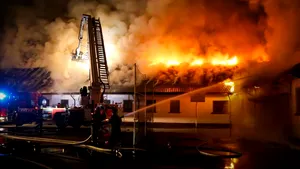 Raeţchi, către Firea şi Florea: Se ştia fapul că Şcoala 124 din sectorul 5 nu avea aviz ISU? Ce măsuri s-au luat?