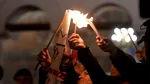Miracolul ortodoxiei s-a săvârșit. Sfânta Lumină s-a pogorât la Ierusalim și în acest an, la ora 14:36