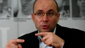 Trocul lui Guşă: Crin îl susţine pe Geoană în turul doi contra alianţei PSD-PNL din 2010