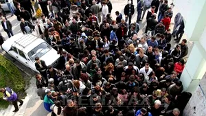 Over 72,000 Romanians Left For Work Abroad In 1H 2010