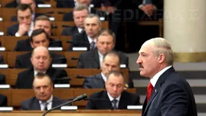 Lukaşenko l-a făcut prost pe Jose Manuel Barroso