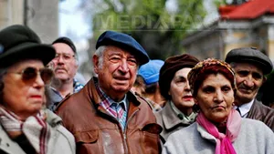 STUDIU: Creierul persoanelor în vârstă funcţionează lent din cauza prea multor informaţii acumulate