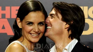 Katie Holmes îşi va petrece Sărbătoarea Recunoştinţei împreună cu Tom Cruise