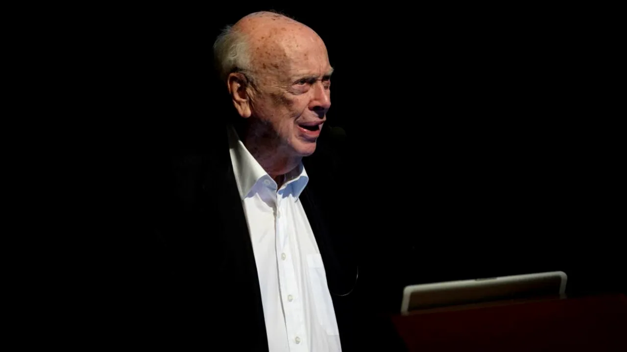 James Watson, unul dintre co-descoperitorii structurii ADN-ului, a murit la vârsta de 97 de ani