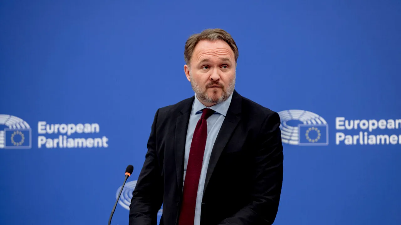 Comisia Europeană cere cetățenilor să lucreze de acasă și să reducă deplasările, pe fondul crizei petrolului