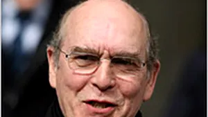 Neil Aspinall, fost director al companiei de discuri a trupei Beatles, a murit