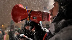 A 14-A ZI DE PROTESTE ÎN ŢARĂ: Zeci de oameni au protestat pe ger, cerând demisia preşedintelui