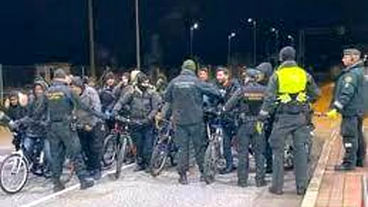 Finlanda-Rusia, în „război transversal”: migranţii pe bicicletă pun presiune la graniţă
