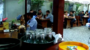 Bodegile şi birturile au nevoie de licenţă, dacă vor să facă afaceri cu magazinele