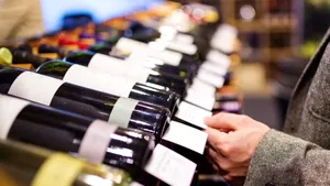 Taxa pe vin loveşte viticultura românească. Producători: Riscăm falimente în lanţ şi scumpiri masive