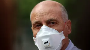 Viaţă „plină de viaţă” în 2021? Medicul Virgil Musta, despre anul pandemic şi viitor: „Nu pot uita strigătul de disperare al unor copii”