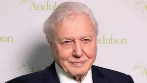 Sir David Attenborough primeşte încă o distincţie de cavaler din partea Reginei Marii Britanii