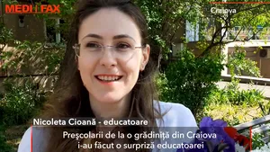 Departe de grădiniţă, copiii vor să fie lângă „doamna”. Ce surpriză i-au făcut micuţii unei educatoare din Dolj. Educatoare: „Am fost copleşită”