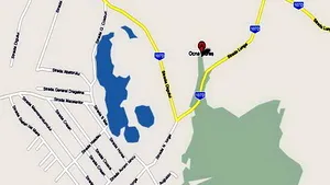 Locuinţe evacuate la Ocna Mureş. Un crater de 200 metri pătraţi a apărut în centrul oraşului - VIDEO