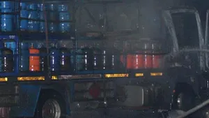 Alba: Maşină încărcată cu butelii de aragaz, implicată într-un accident rutier
