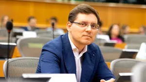 Victor Negrescu înainte de turul doi: „România este divizată, dar nu trebuie să rămână așa