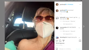 Jane Fonda a fost vaccinată, în maşină, cu doza a doua împotriva coronavirusului