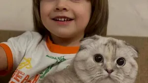Saşa, copilul cu chip de înger, a fost găsit mort în Ucraina. A fost împuşcat de ruşi, în timp ce fugea cu bunica lui
