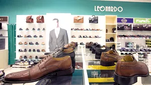 Leonardo ia în calcul vânzarea de active, acţiuni şi intrarea pe piaţa auto, pentru plata datoriilor