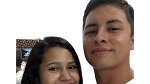 Selfie-urile care au ÎNGROZIT internetul. Aceste fotografii înspăimântăroare sfidează logica. Imaginile au ajuns virale. Nimeni nu a găsit vreo explicaţie