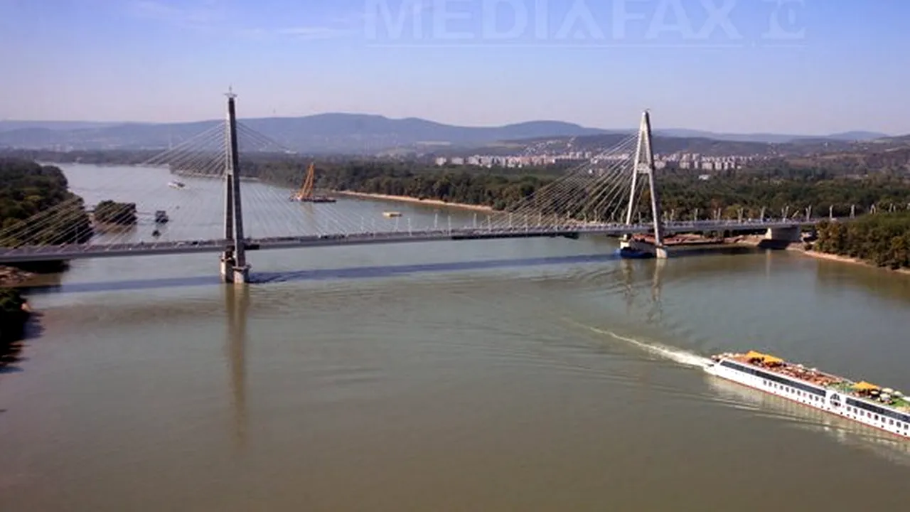 Alertă la Budapesta: 8.000 de persoane evacuate, după găsirea unei bombe americane de o jumătate de tonă în Dunăre