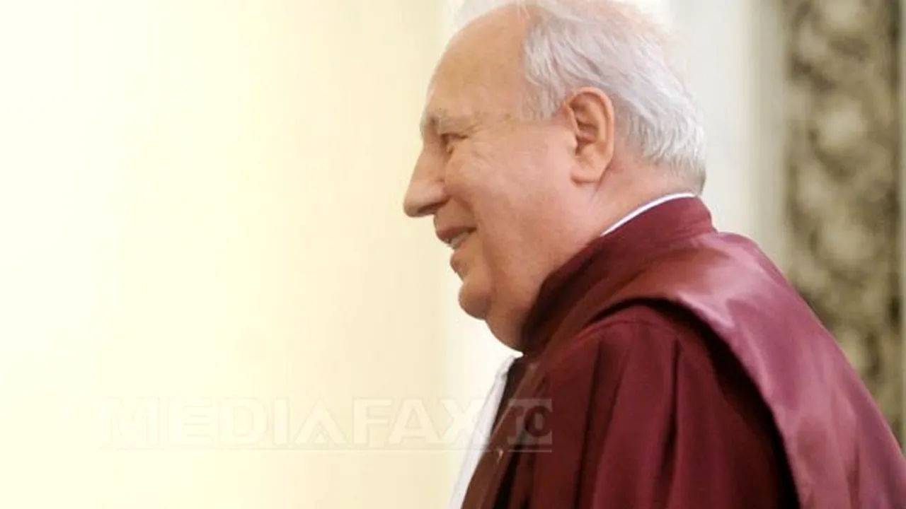 Judecătorul CC Acsinte Gaspar: Am cerut şi eu preşedintelui Curţii Constituţionale convocarea plenului. Am aflat despre erată de la televizor