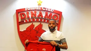 Oficial: Dinamo l-a prezentat pe Romario Kortzorg 