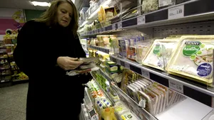 Aditivii alimentari fosfataţi favorizează apariţia cancerului pulmonar