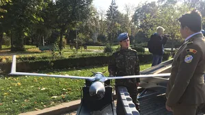 Ziua Armatei Române | Defilări, expoziţii cu armament, ceremonii militare şi religioase, în toată ţara / Iohannis: Armata a avut un rol esenţial în consolidarea statului român modern şi identităţii naţiunii | GALERIE FOTO