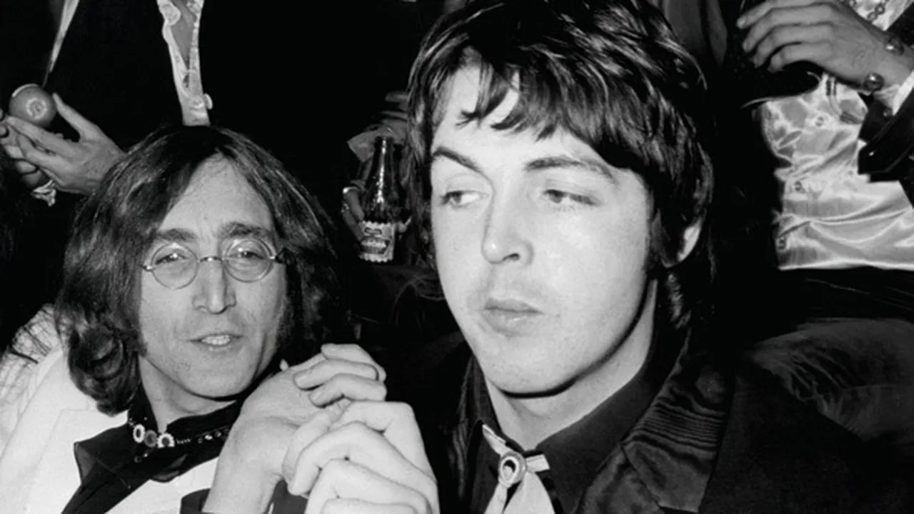 Paul McCartney îşi aminteşte cum a primit vestea morţii lui John Lennon: 