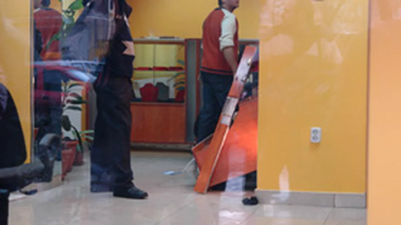 Victima jafului de la casa de amanet, transferată la Bucureşti