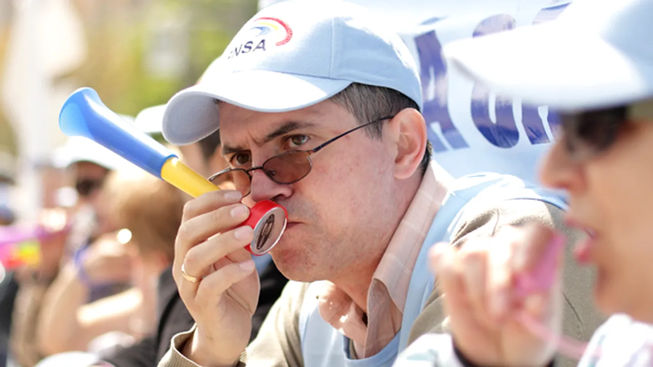 FNSA respinge toate propunerile şefului statului de reducere a fondului de salarii şi a pensiilor