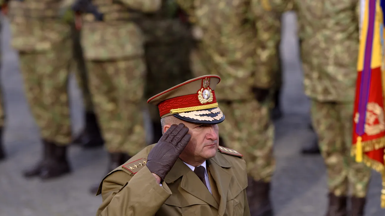 Pensionarii militari, apăraţi de un liberal: PSD inventează scuze şi acuze