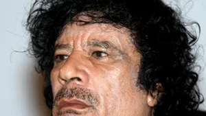 Muammar Kadhafi condamnă terorismul