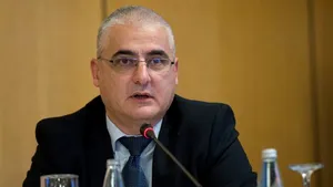 CONFERINŢA MEDIAFAX - Director Volksbank: Firmele trebuie să aibă mai multe surse de finanţare, băncile să înţeleagă afacerile clienţilor