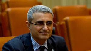 Robert Turcescu (PMP) i-a numărat prezenţa lui Dragnea: Fie roata şi pătrată, tot se-nvârte ea odată
