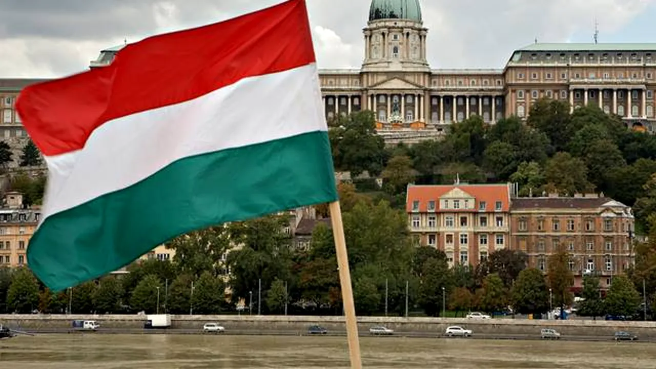 Fidesz, pe primul loc în preferinţele alegătorilor din Ungaria- sondaj