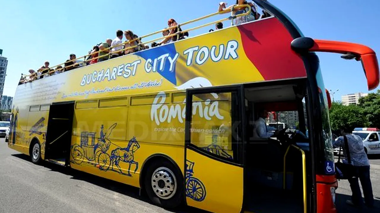 Autobuzele turistice din Bucureşti vor avea sisteme audio în engleză