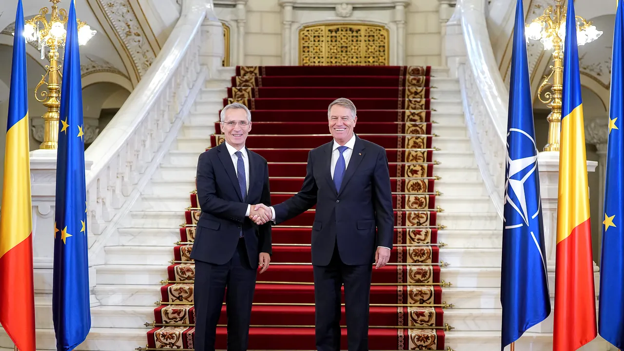 Jens Stoltenberg mulţumeşte României pentru contribuţiile la activităţile NATO 